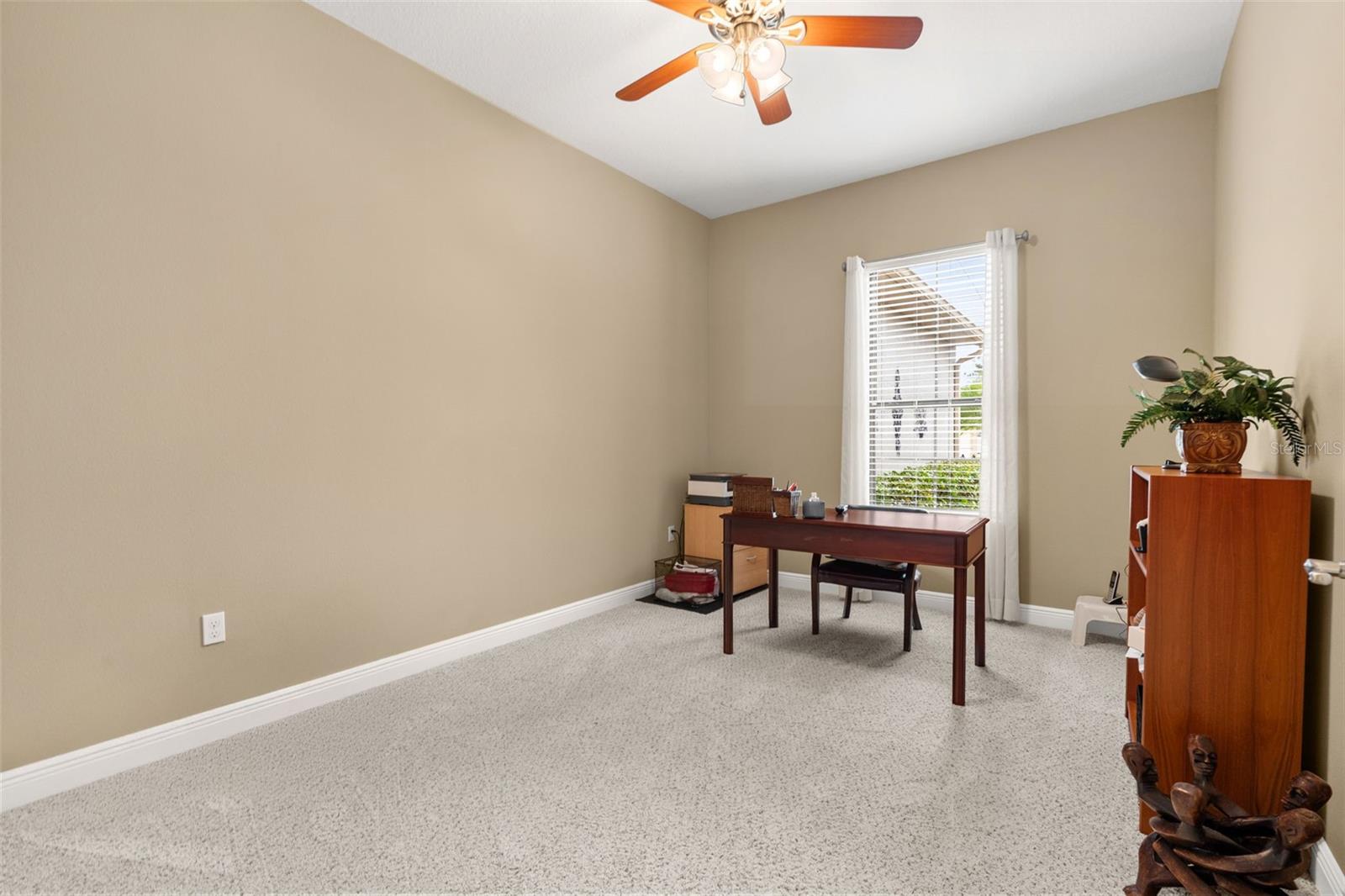 Image 16 of 41 For 661 Carmel Lane