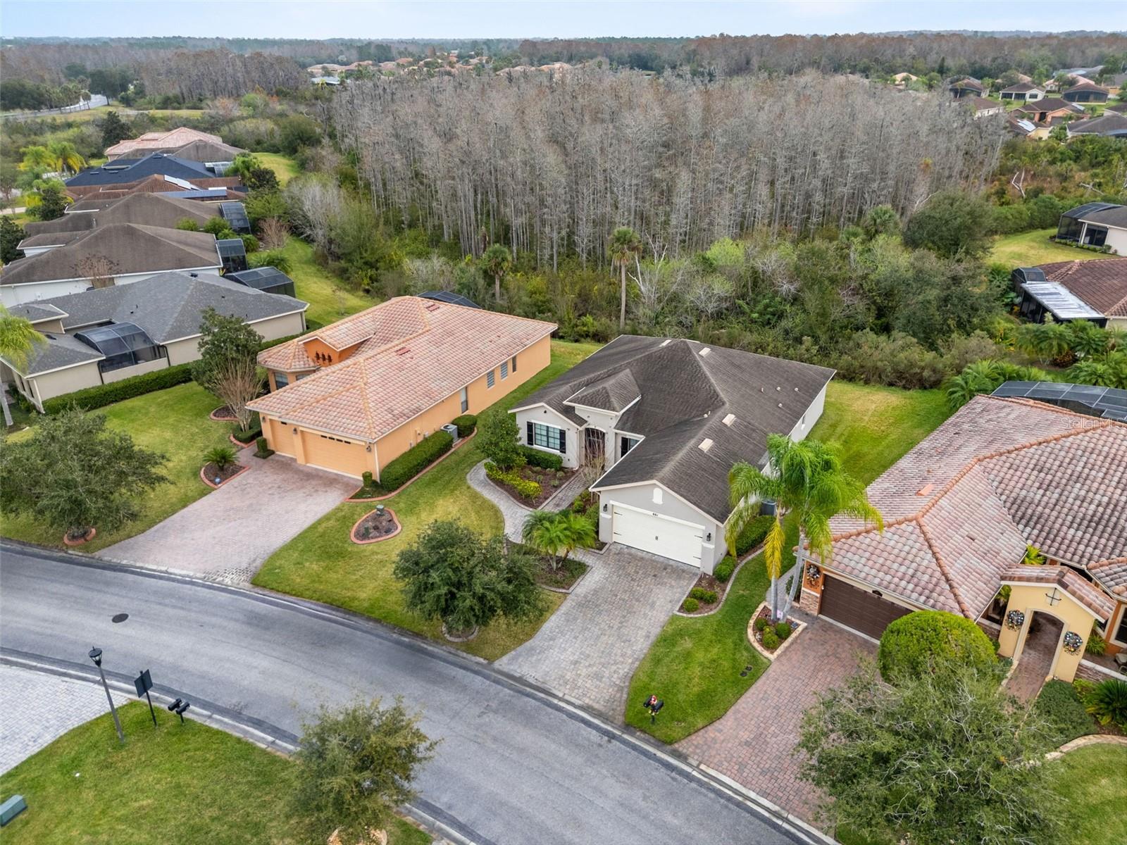 Image 32 of 41 For 661 Carmel Lane