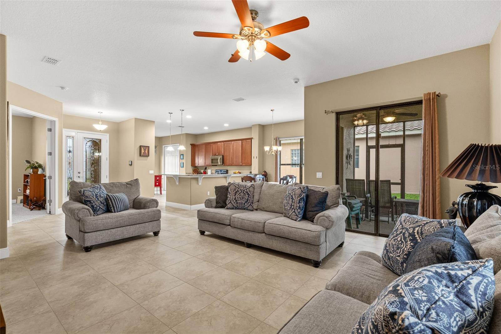 Image 7 of 41 For 661 Carmel Lane