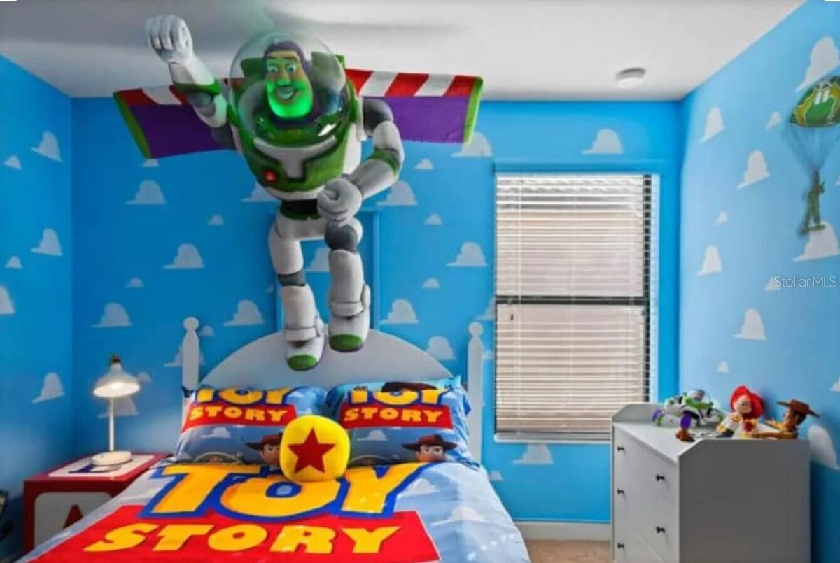 Image 5 of 22 For 1424 Thunderbird Road