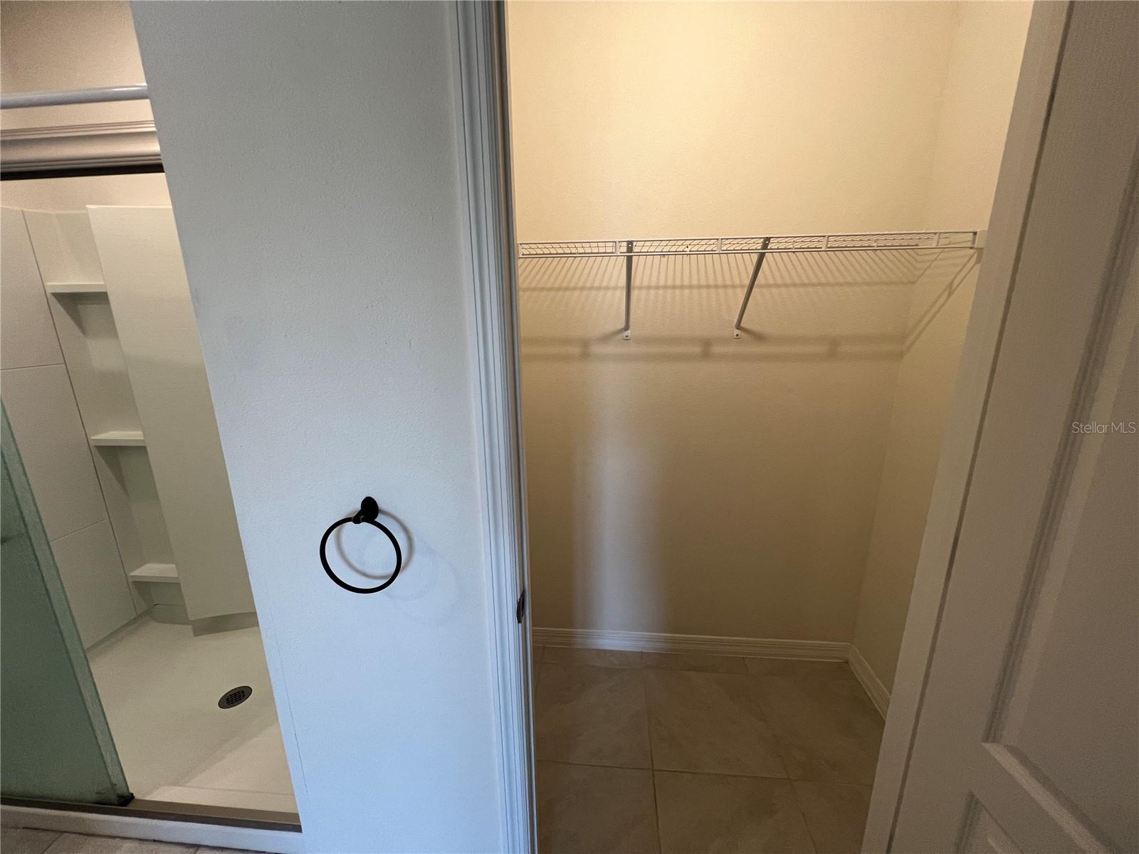 Image 15 of 41 For 1143 Cambridge Drive