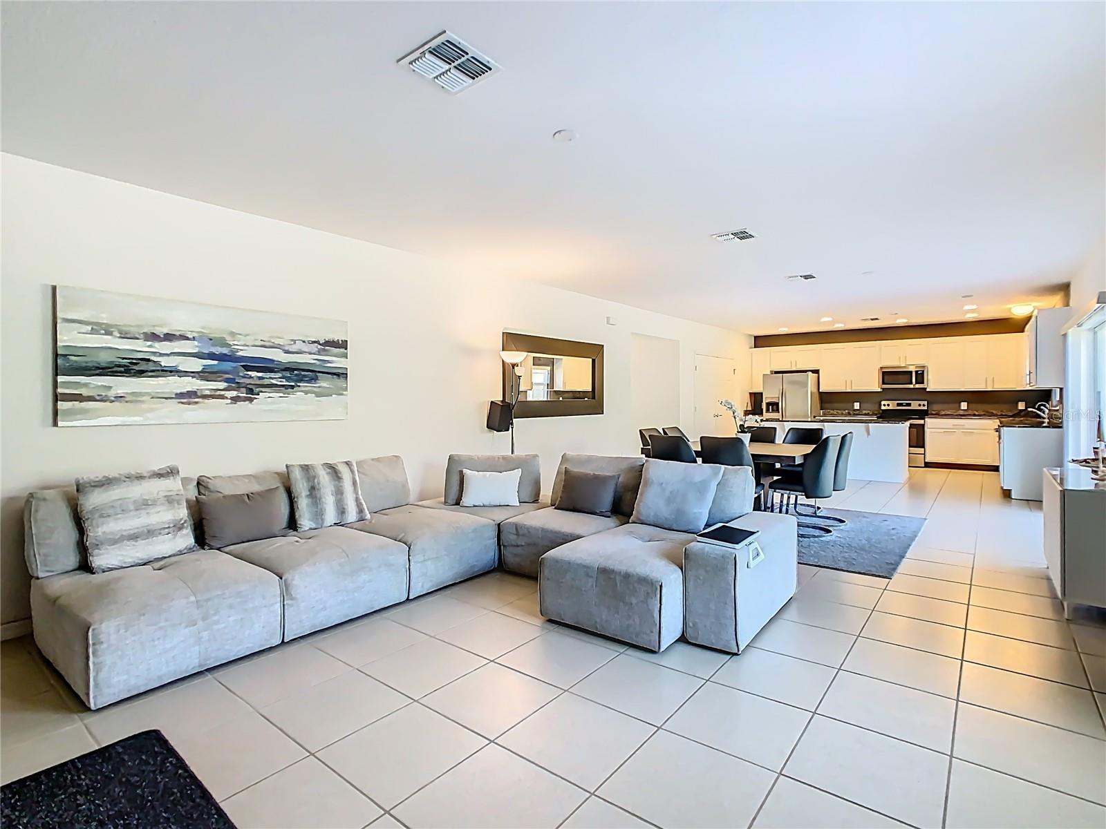 Image 19 of 51 For 4983 London Creek Place