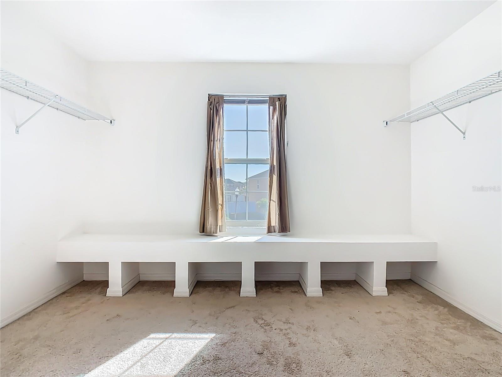 Image 43 of 51 For 4983 London Creek Place