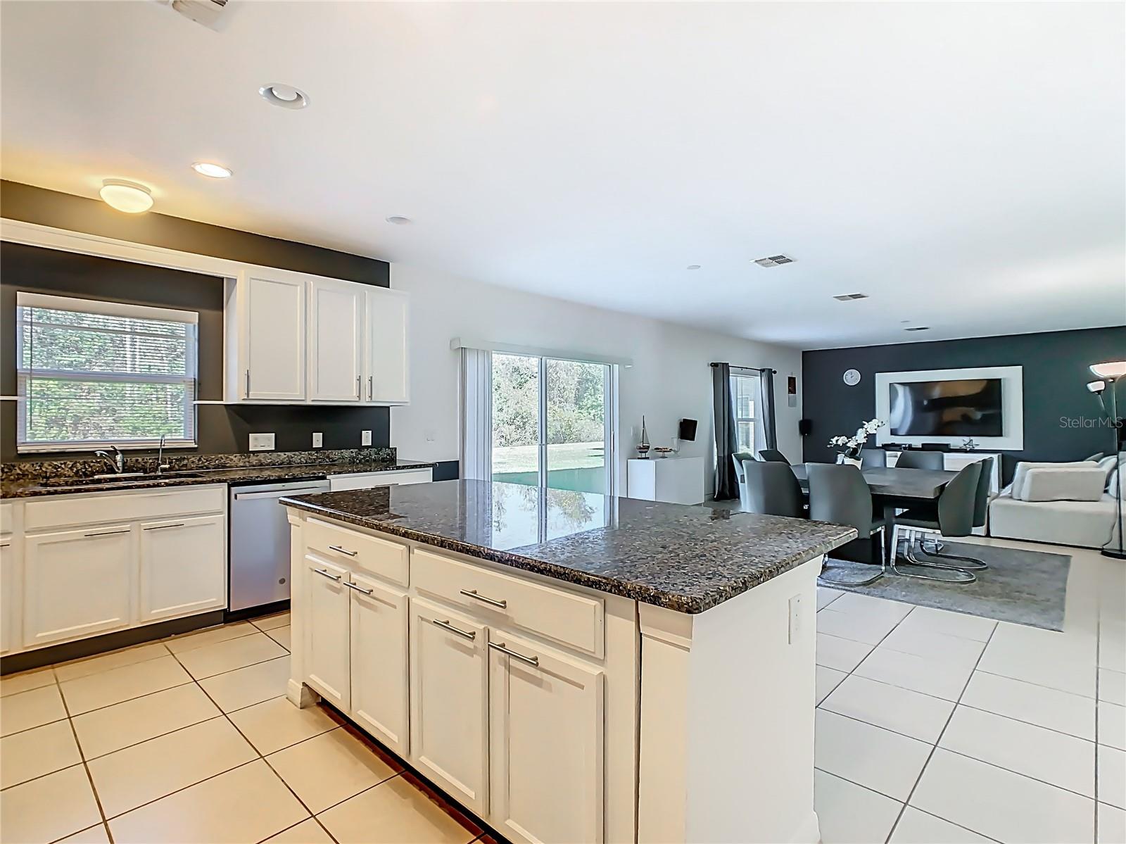 Image 9 of 51 For 4983 London Creek Place