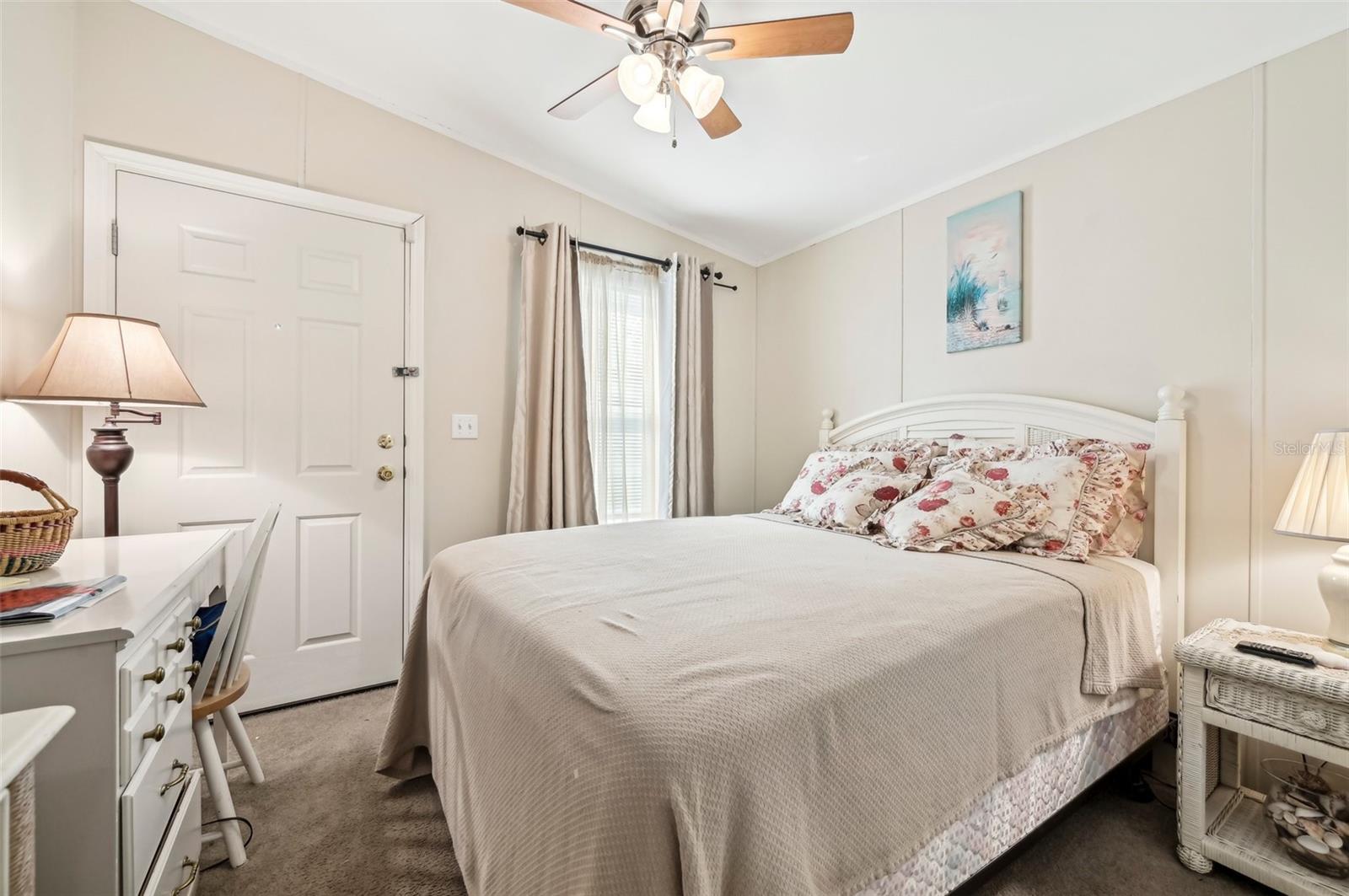 Image 15 of 24 For 6904 Cortez Road W 10