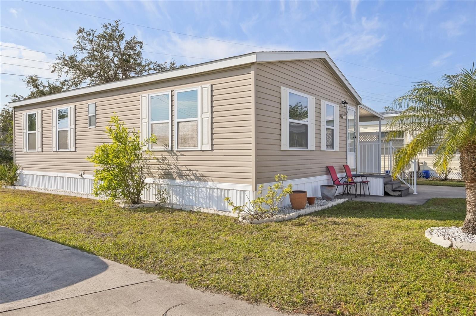 Image 3 of 24 For 6904 Cortez Road W 10