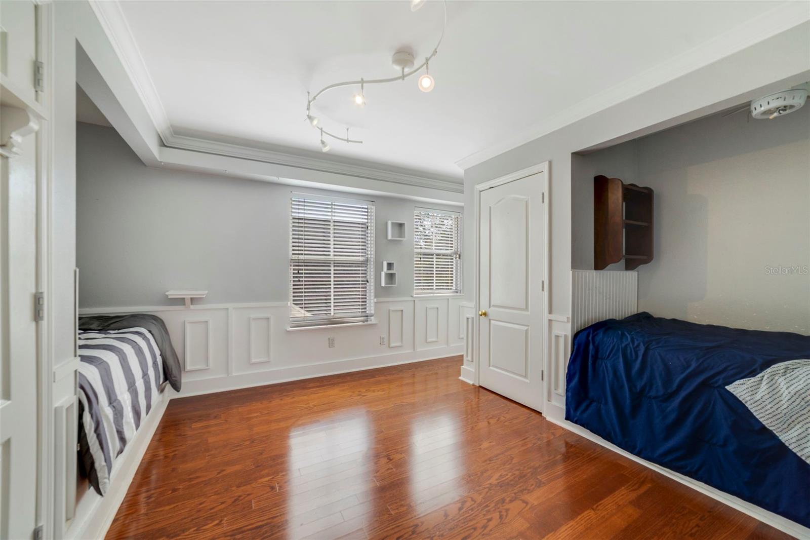 Image 23 of 37 For 205 North Village Street