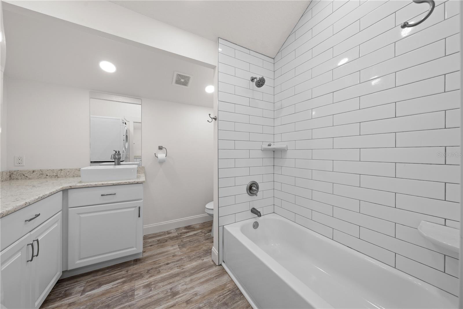 Image 13 of 46 For 315 5th Street