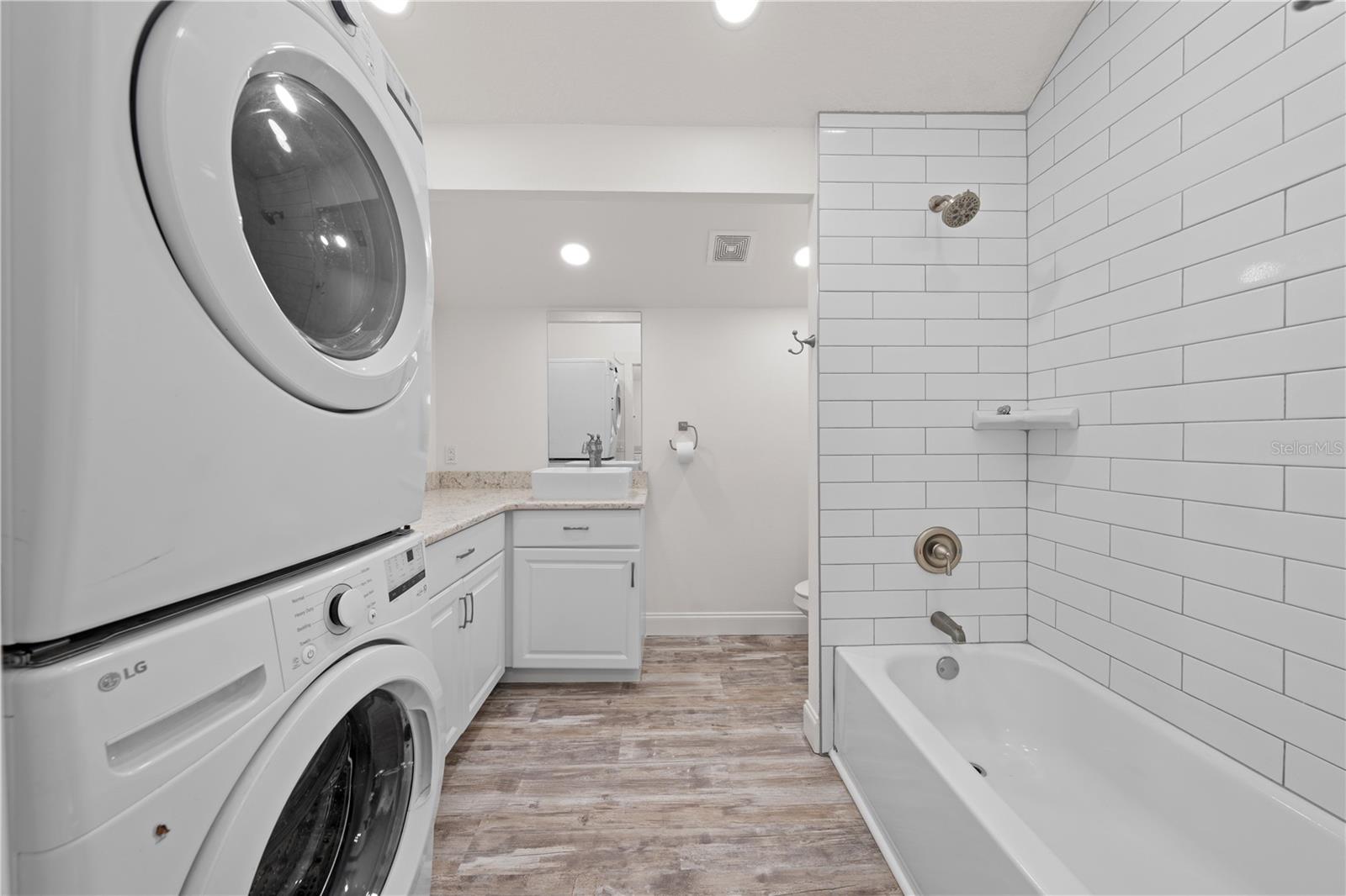 Image 15 of 46 For 315 5th Street