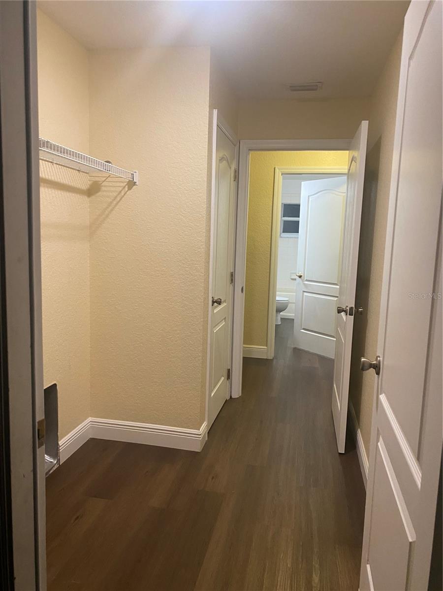 Image 22 of 29 For 326 Churchill Court