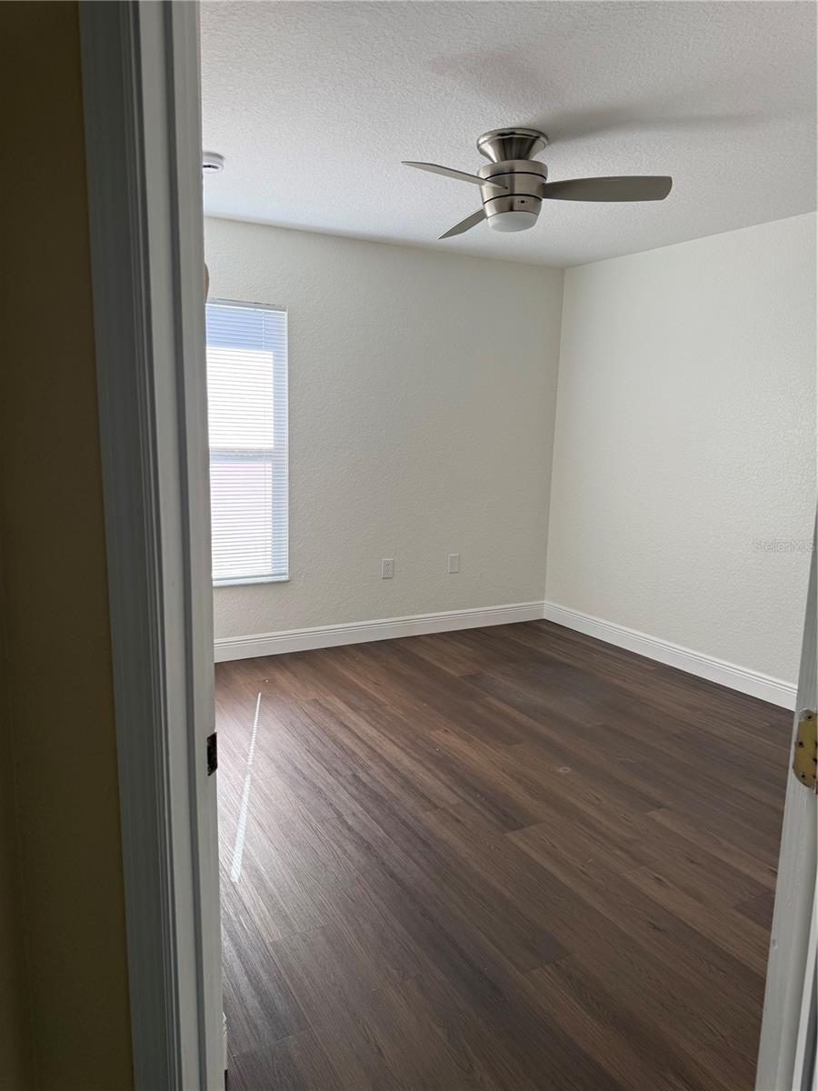 Image 24 of 29 For 326 Churchill Court