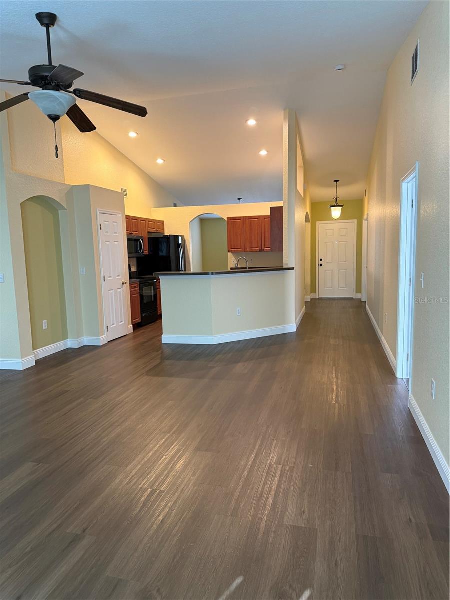 Image 9 of 29 For 326 Churchill Court