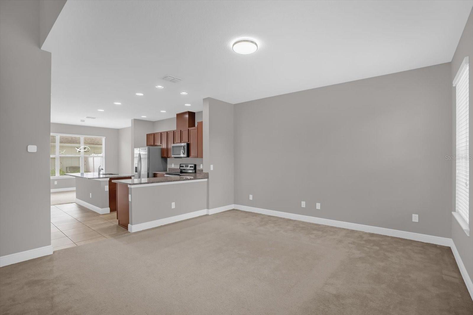 Image 4 of 29 For 15537 Honeybell Drive