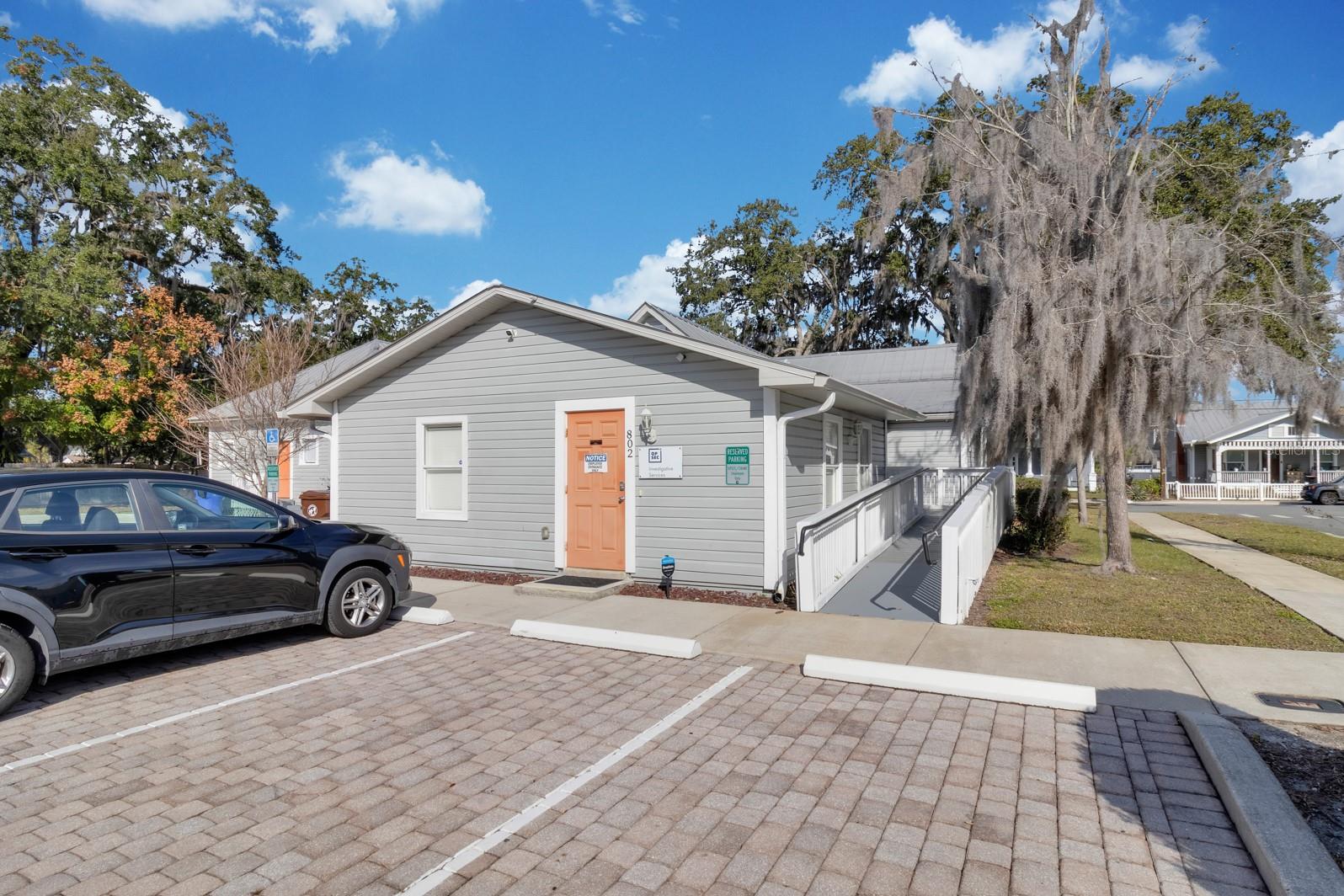 Image 11 of 35 For 802 Mabbette St