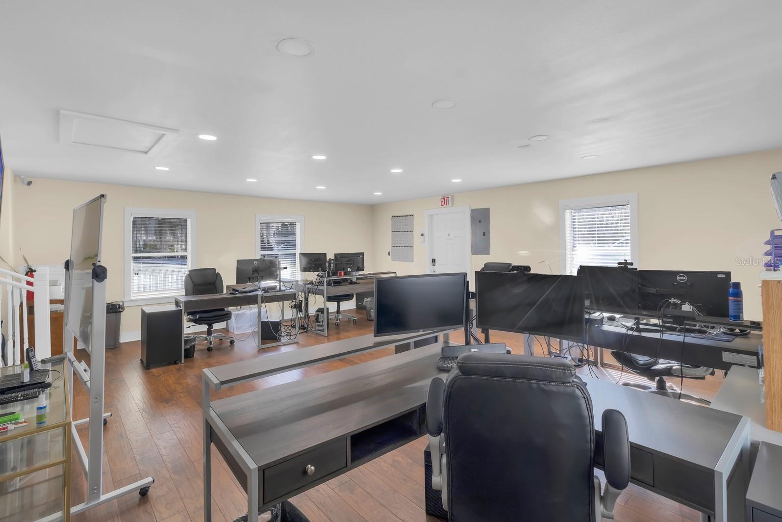 Image 14 of 35 For 802 Mabbette St