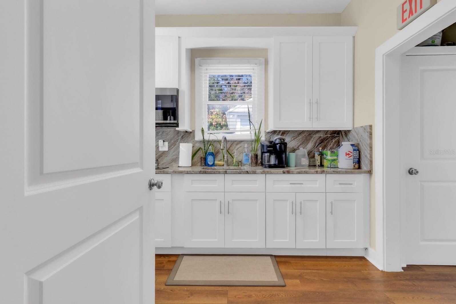 Image 24 of 35 For 802 Mabbette St