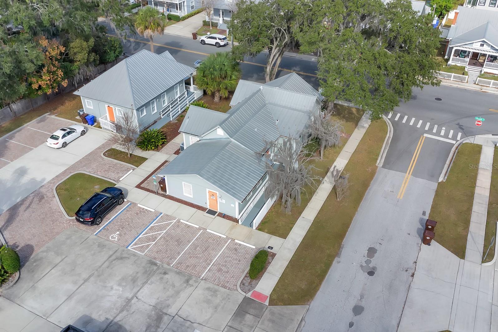 Image 6 of 35 For 802 Mabbette St