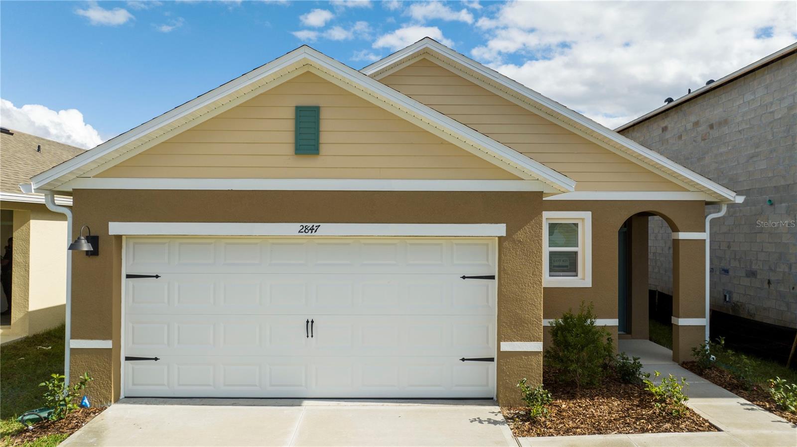 Image 2 of 66 For 2847 Common Crane Court