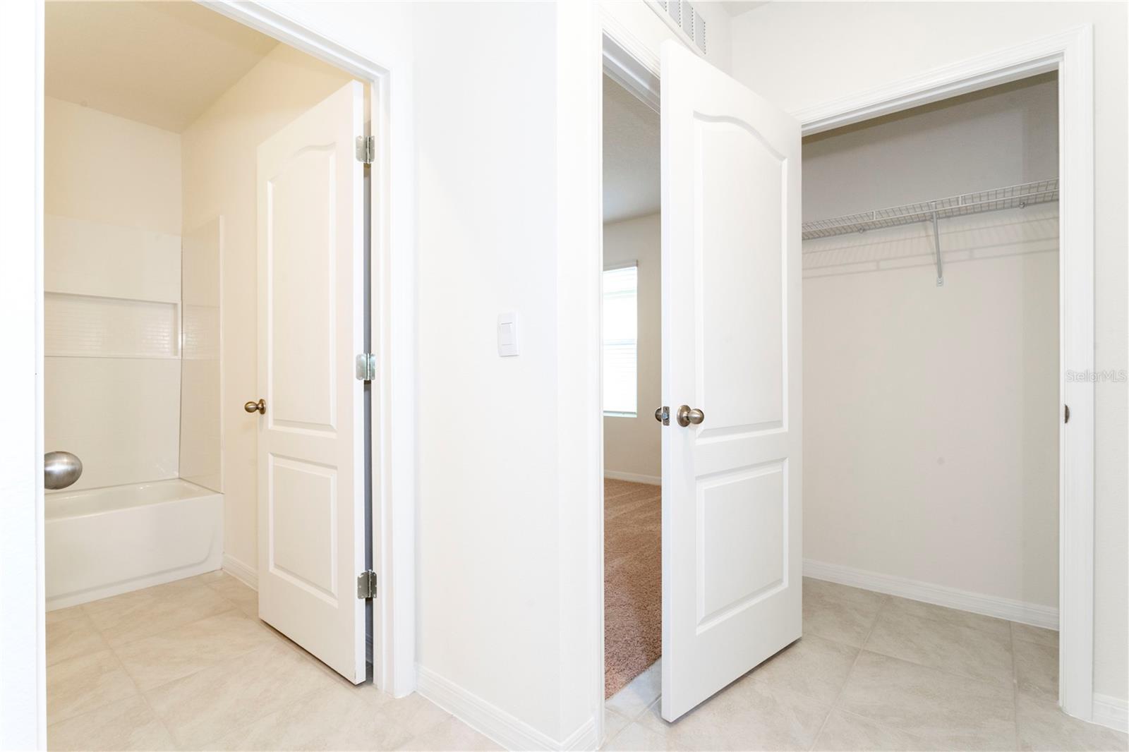 Image 23 of 66 For 2847 Common Crane Court