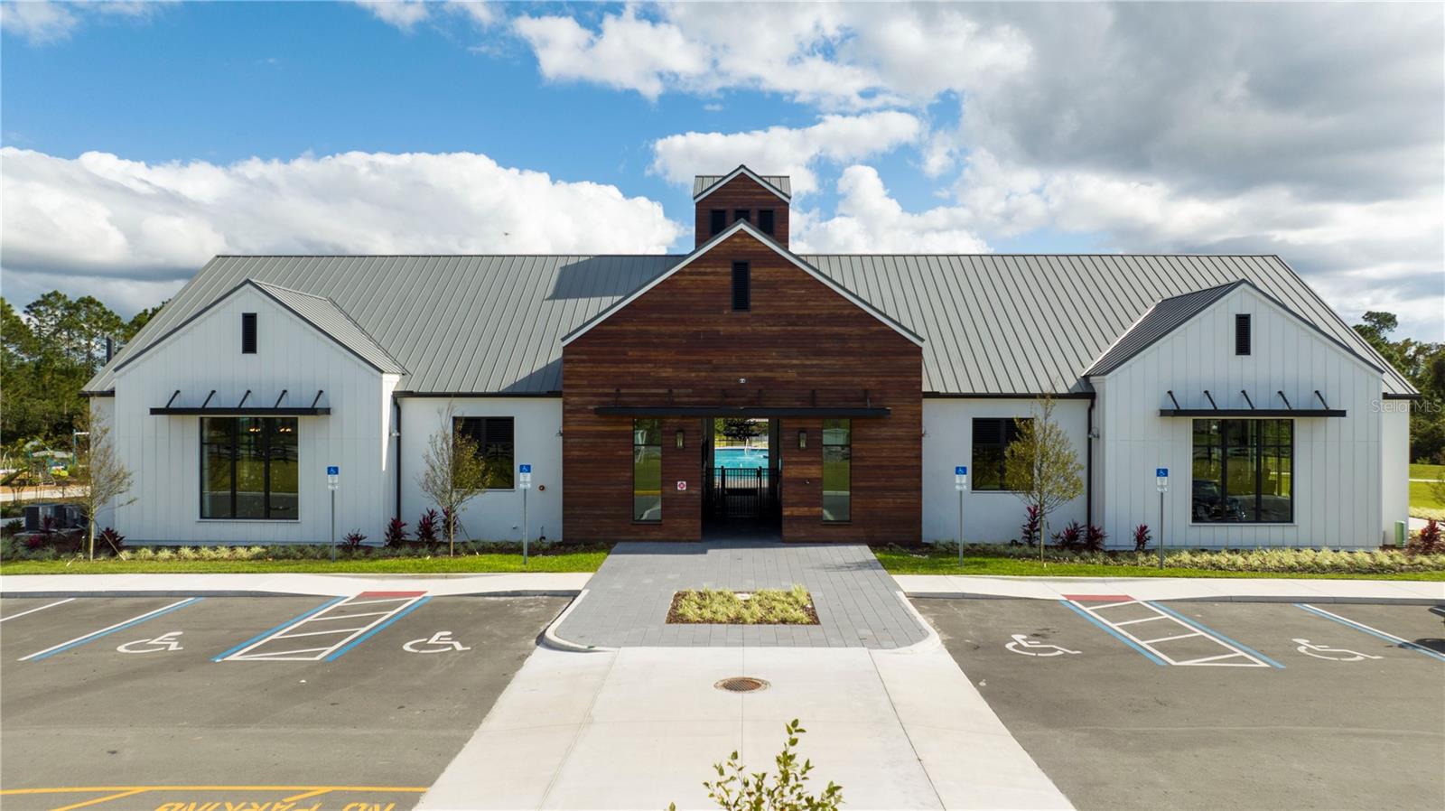 Image 62 of 66 For 2847 Common Crane Court