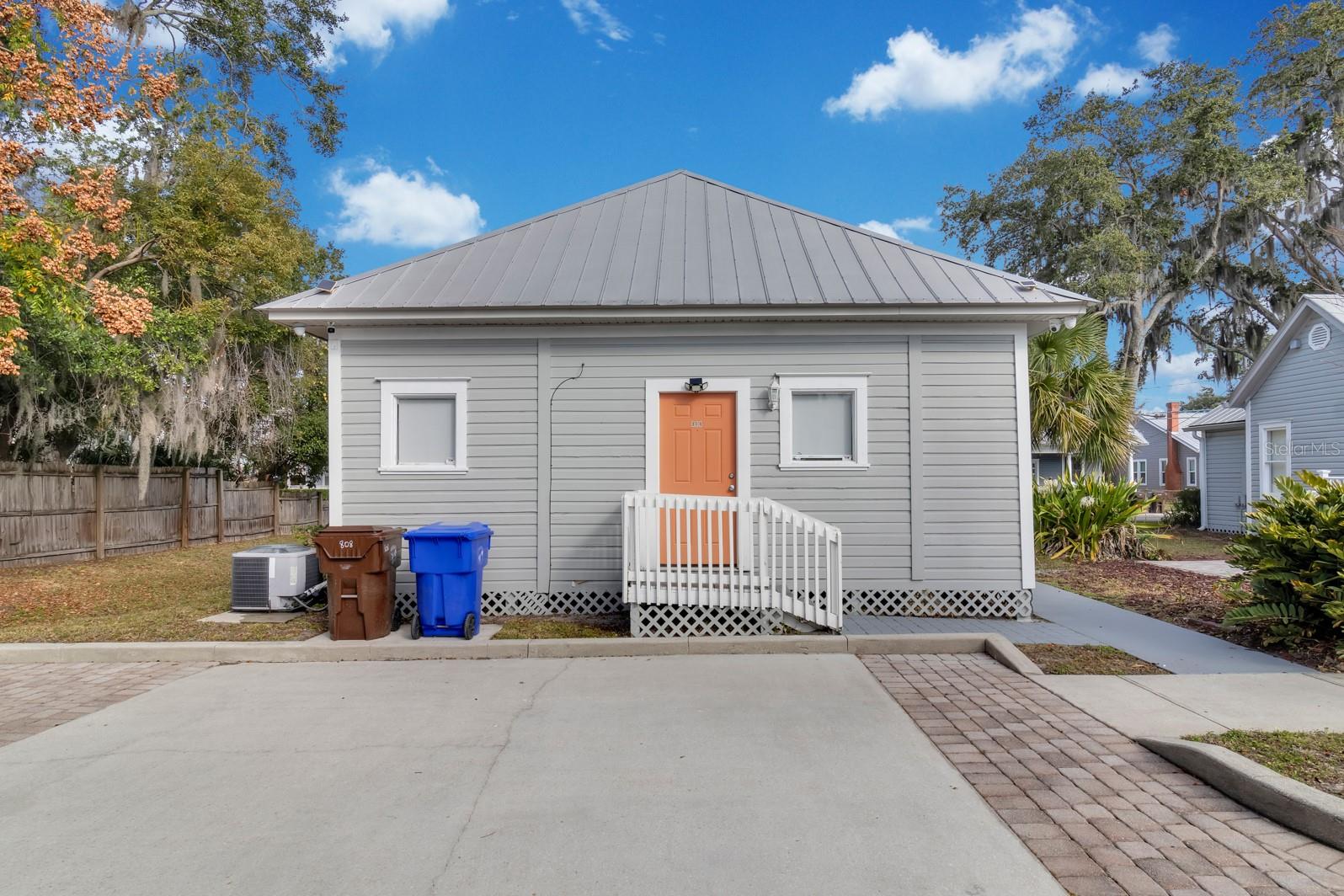 Image 11 of 24 For 808 Mabbette Street