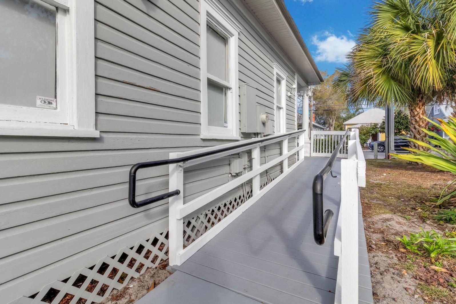 Image 12 of 24 For 808 Mabbette Street