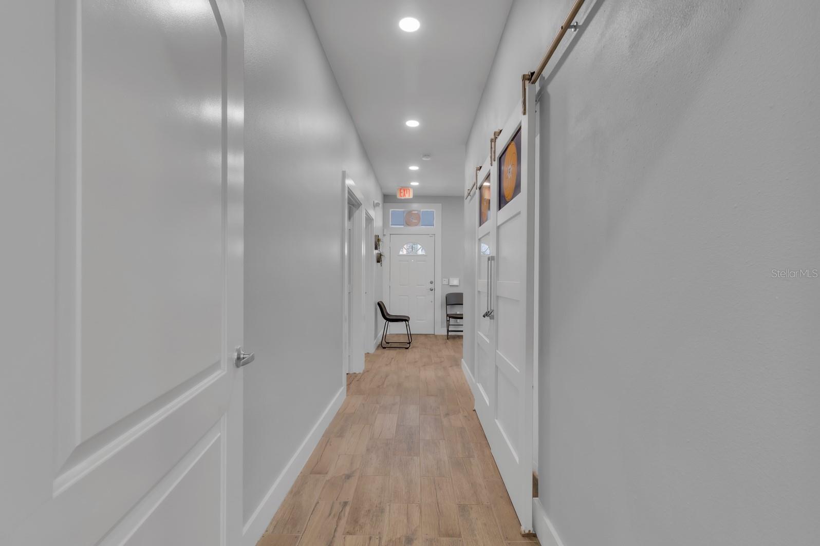 Image 20 of 24 For 808 Mabbette Street