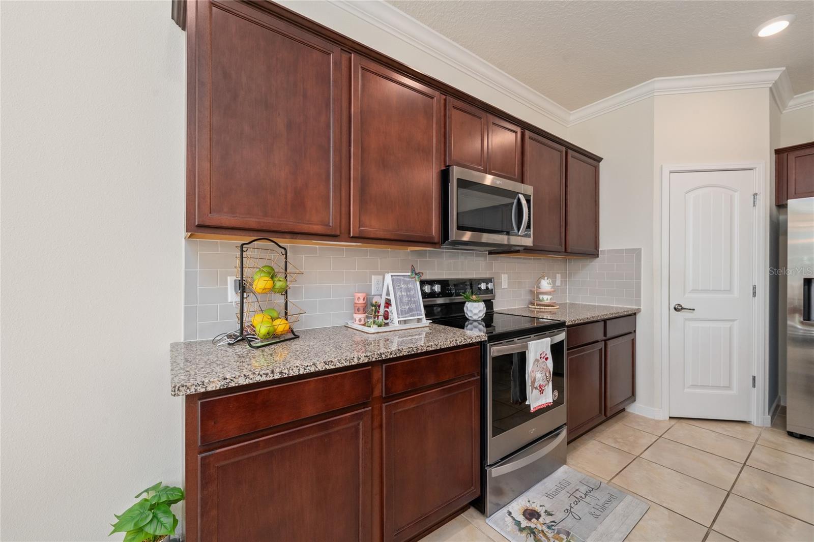 Image 13 of 33 For 9544 Brown Burrow Street