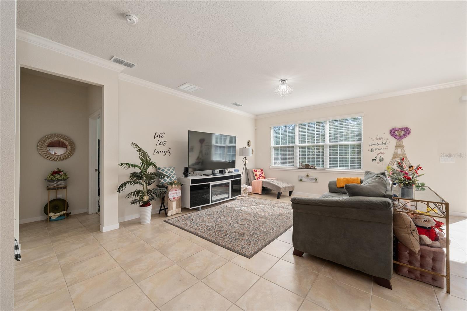 Image 16 of 33 For 9544 Brown Burrow Street