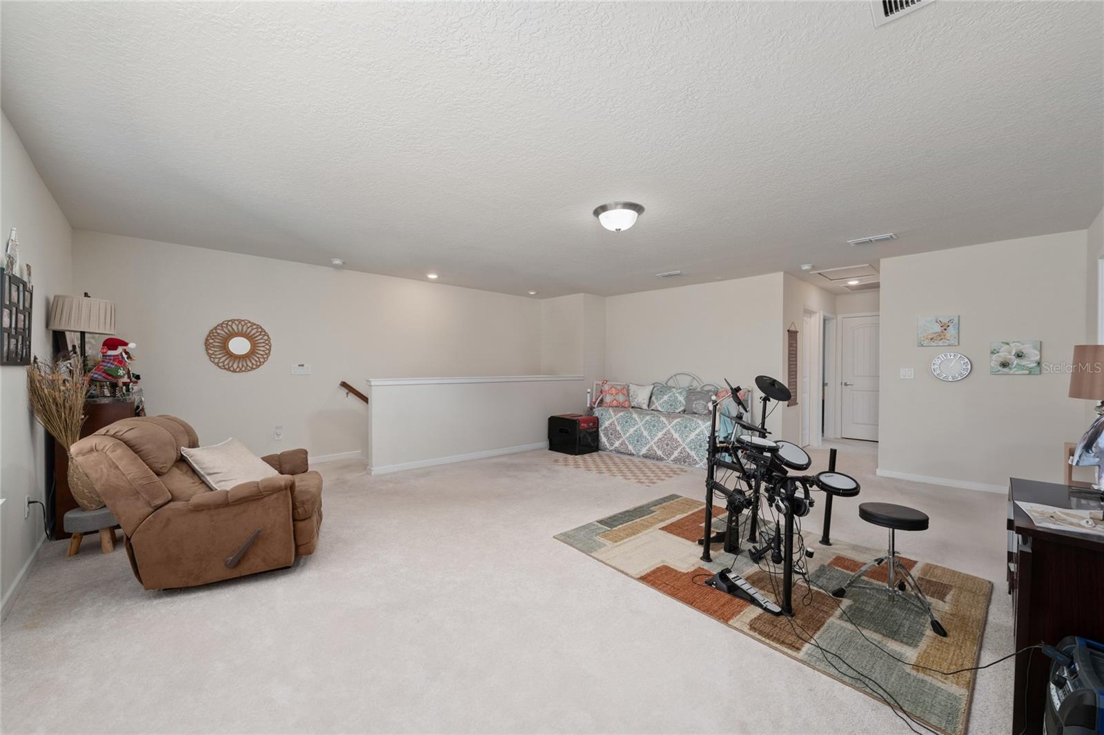 Image 22 of 33 For 9544 Brown Burrow Street