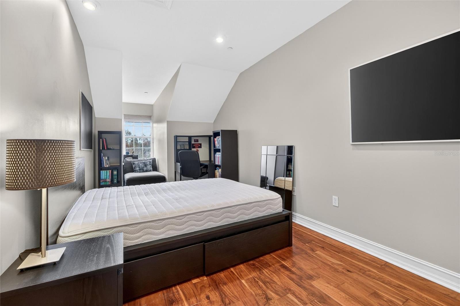 Image 37 of 68 For 1017 Indigo Drive