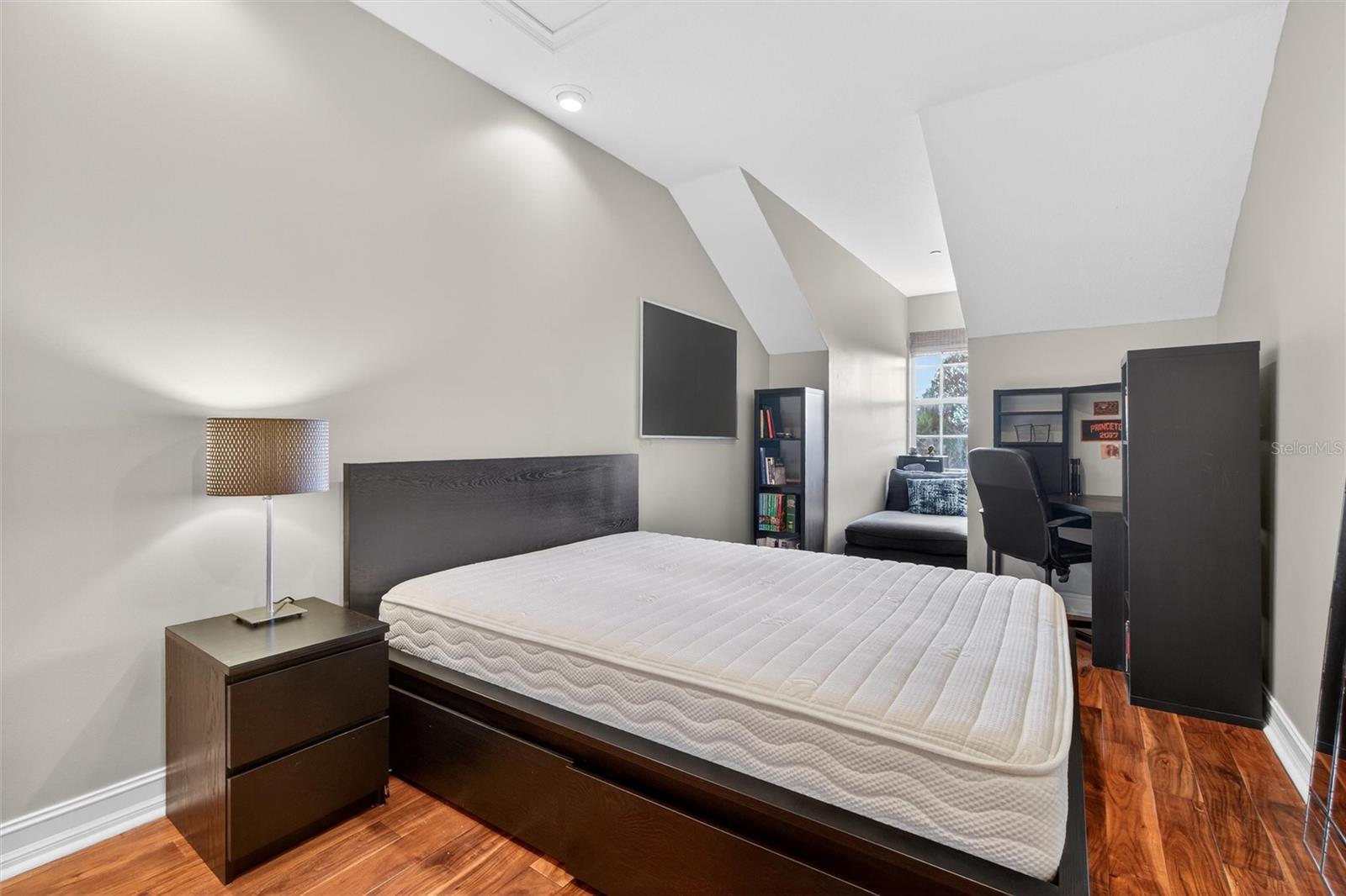 Image 38 of 68 For 1017 Indigo Drive