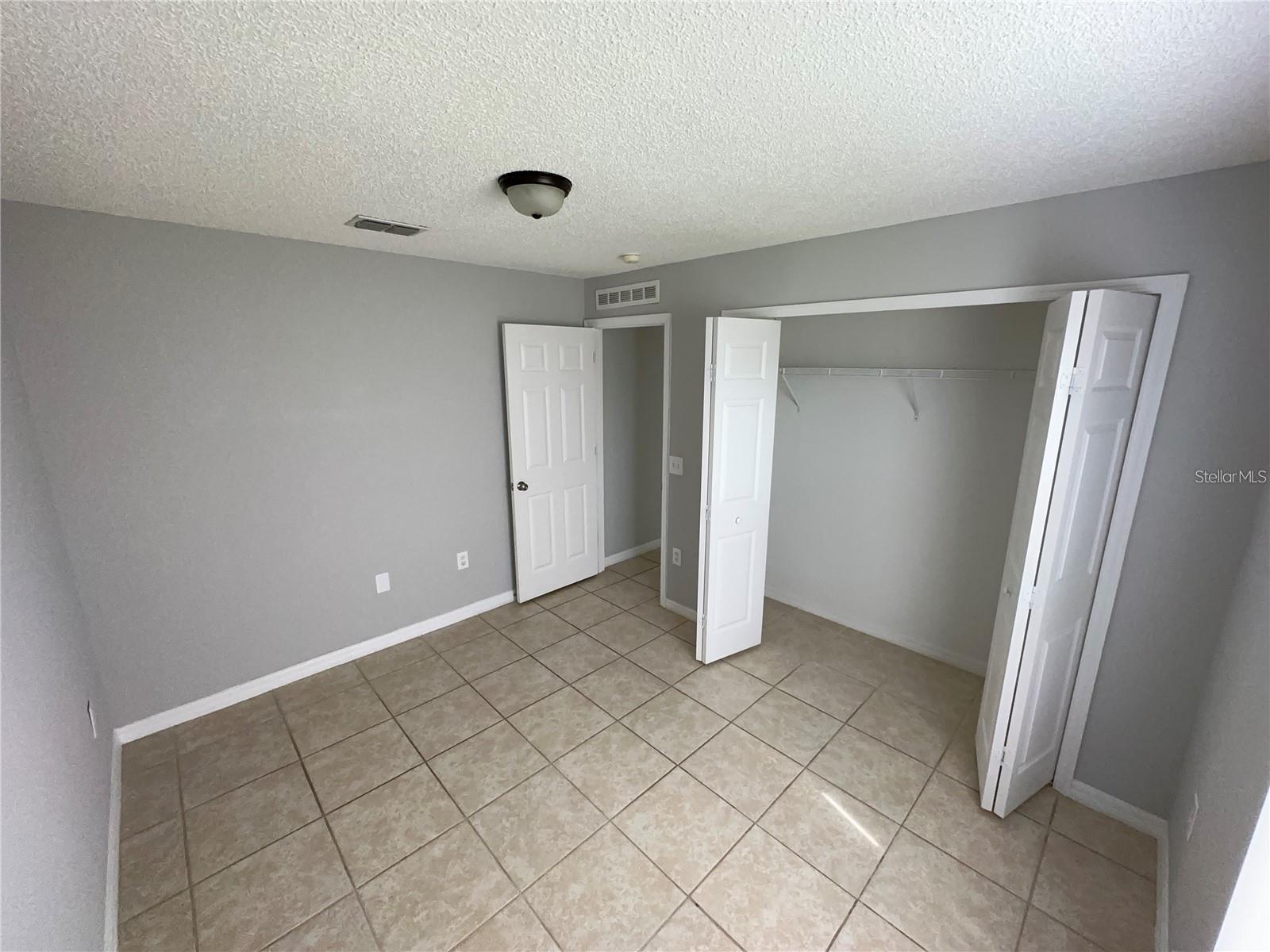 Image 23 of 28 For 723 Parrot Court