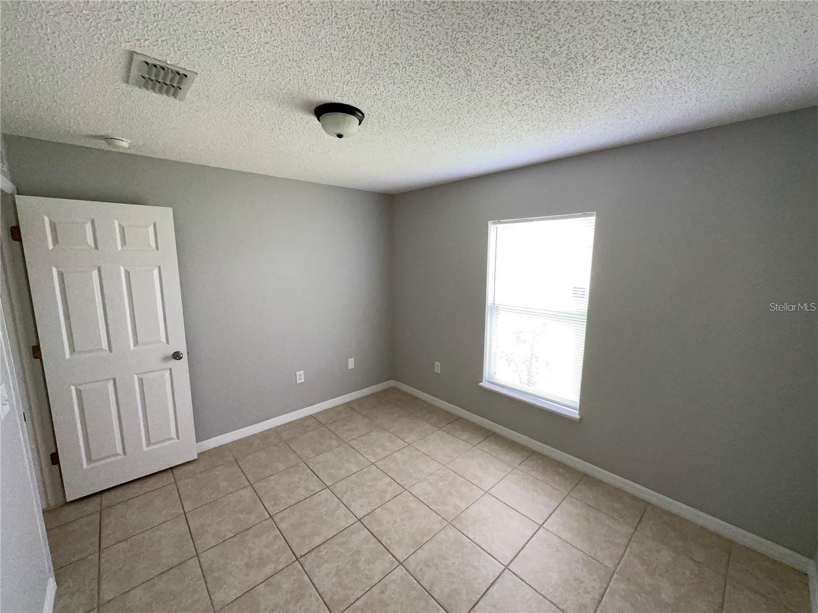 Image 25 of 28 For 723 Parrot Court