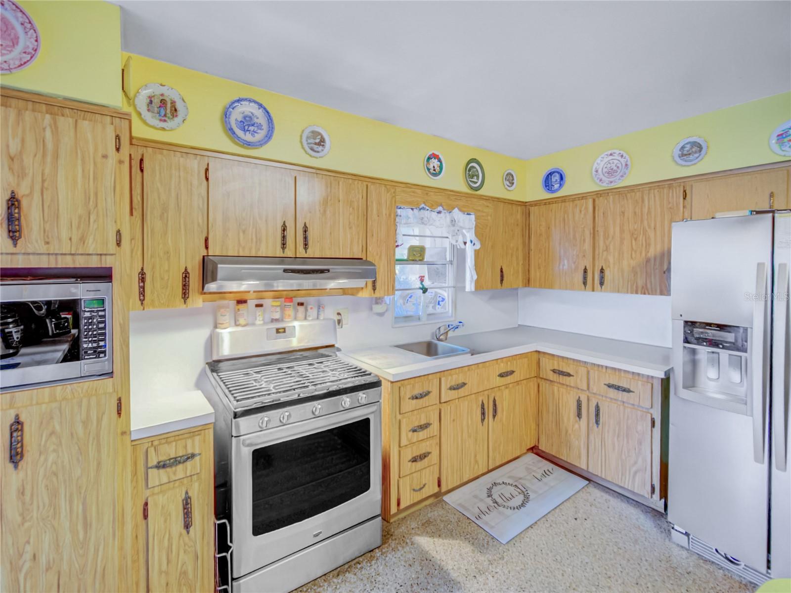 Image 11 of 79 For 7008 Hunt Road