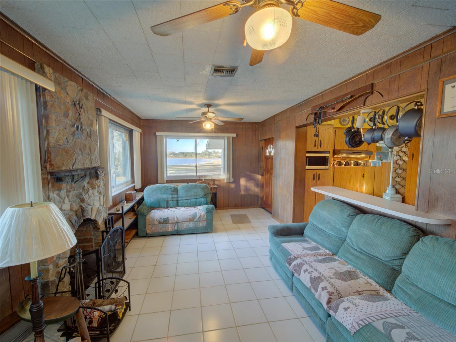 Image 18 of 79 For 7008 Hunt Road