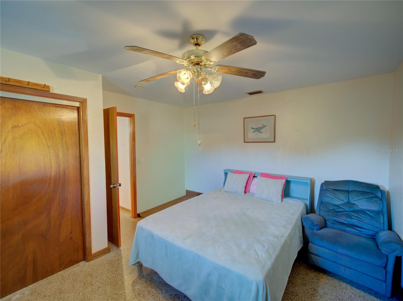 Image 22 of 79 For 7008 Hunt Road