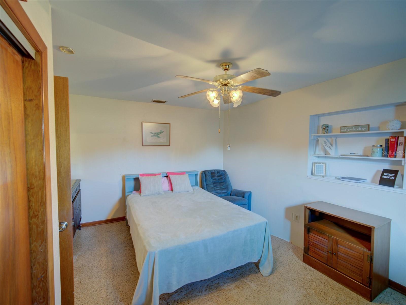 Image 23 of 79 For 7008 Hunt Road