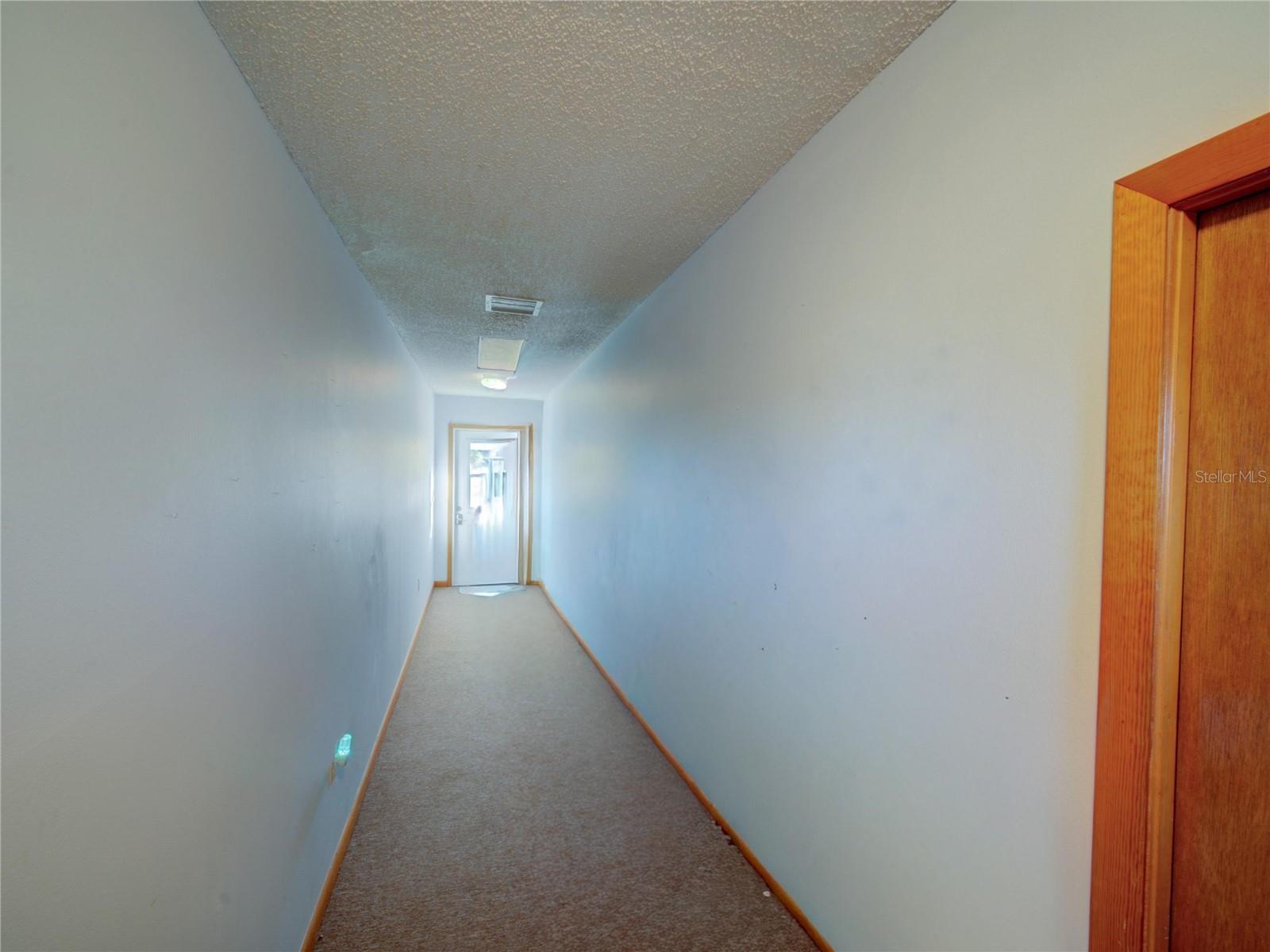 Image 54 of 79 For 7008 Hunt Road