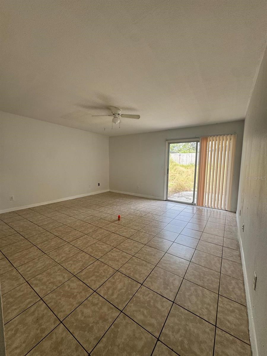 Image 4 of 8 For 2423 South Avenue