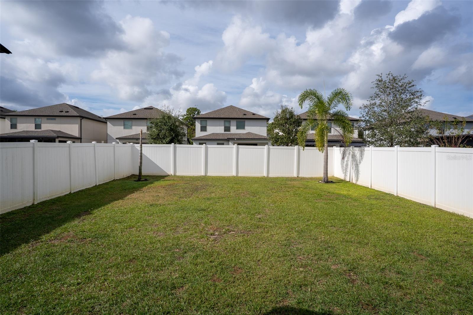 Image 21 of 63 For 9860 Aurea Moss Lane