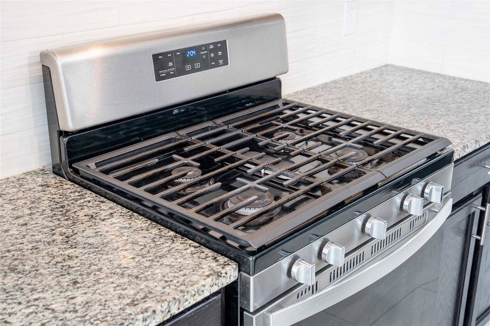 Image 29 of 63 For 9860 Aurea Moss Lane