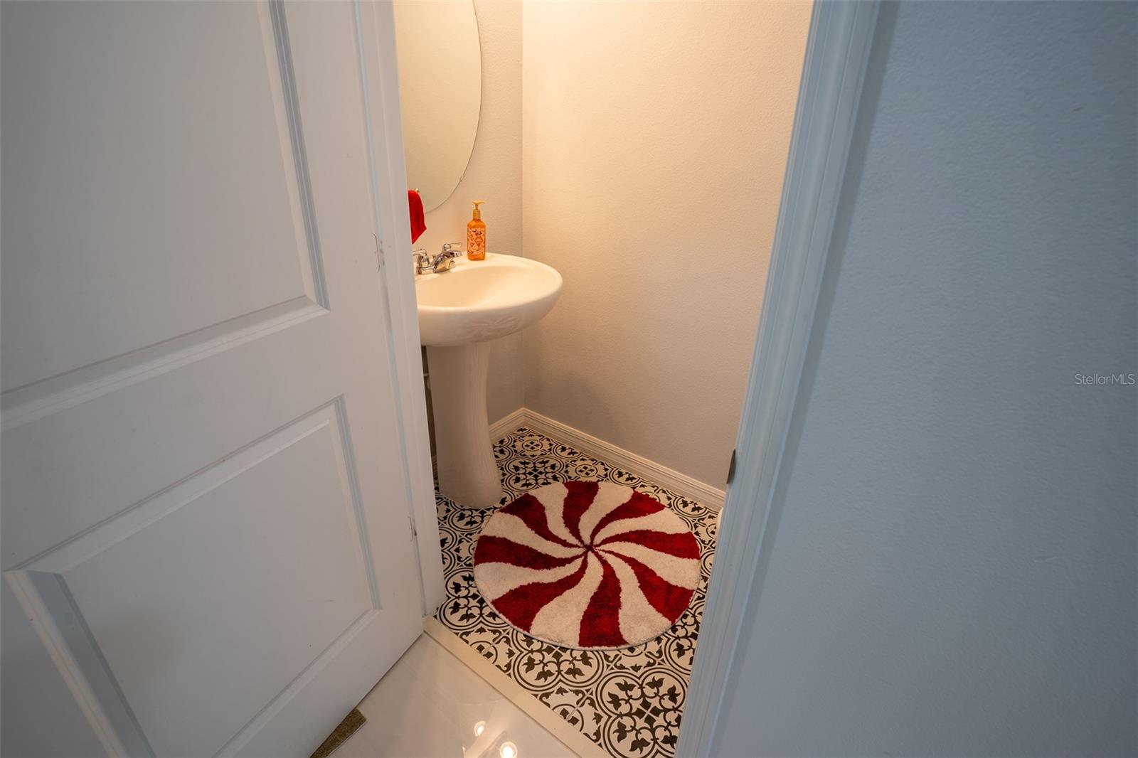 Image 33 of 63 For 9860 Aurea Moss Lane