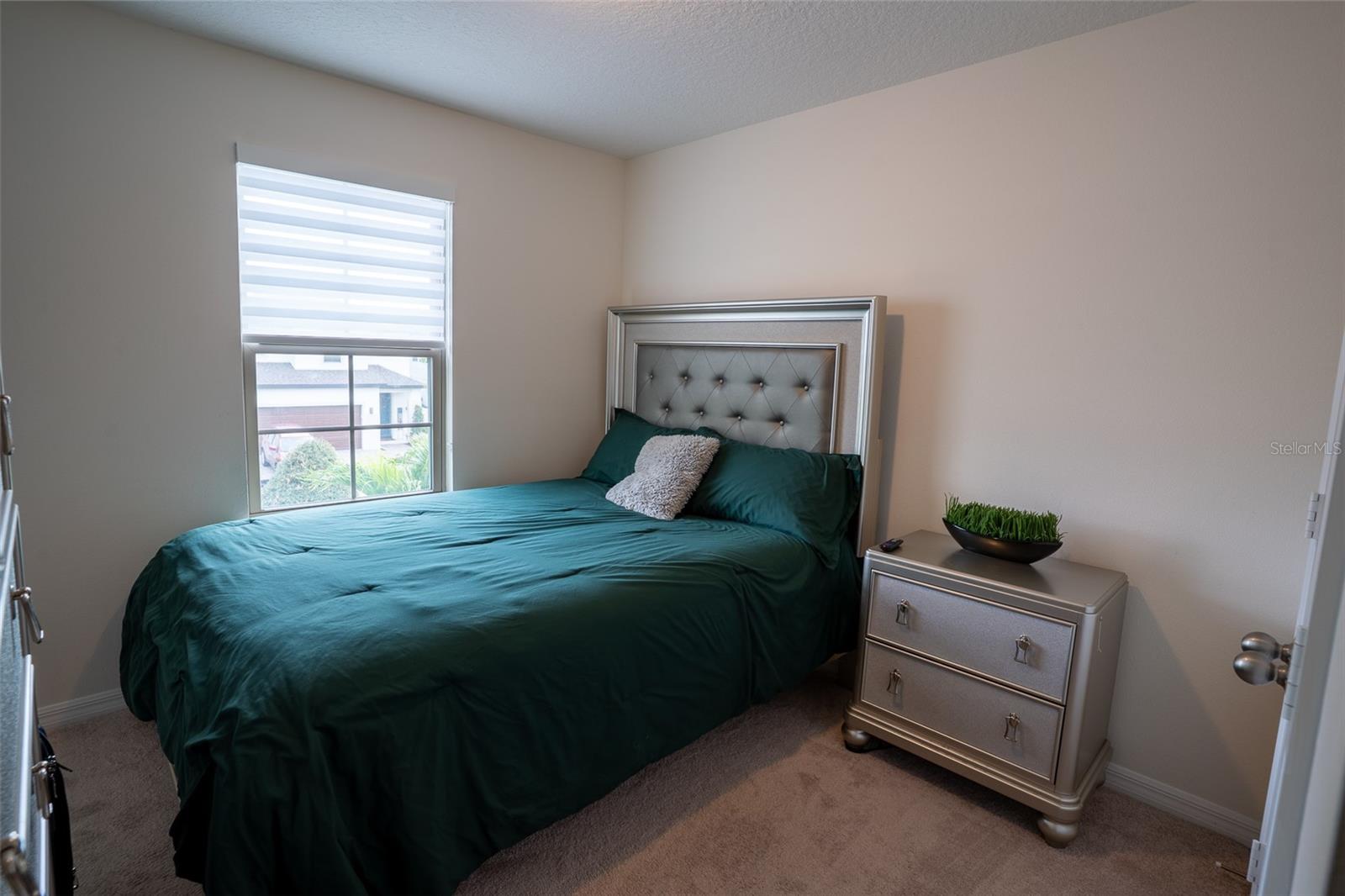 Image 37 of 63 For 9860 Aurea Moss Lane