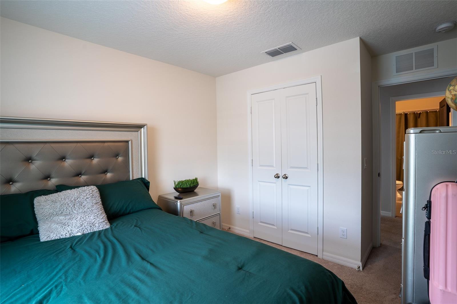 Image 39 of 63 For 9860 Aurea Moss Lane