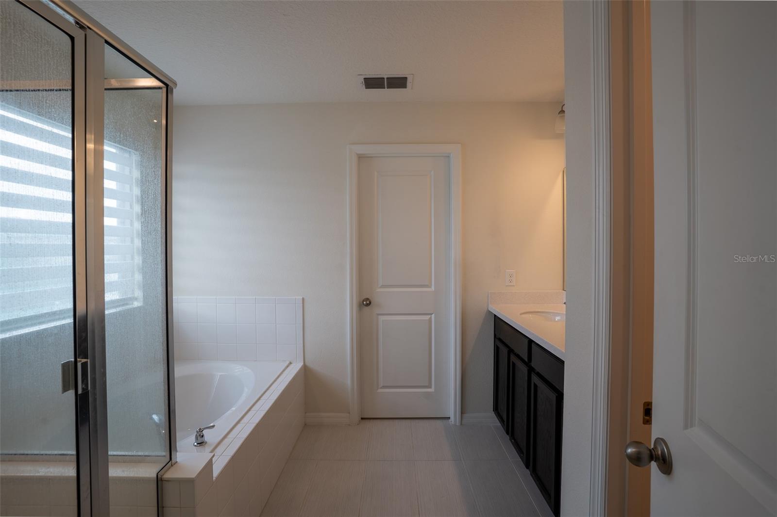 Image 51 of 63 For 9860 Aurea Moss Lane