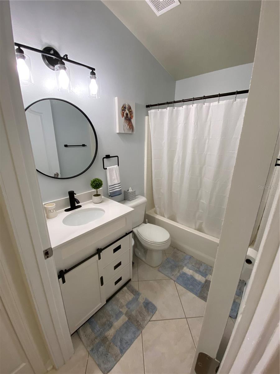 Image 10 of 23 For 8044 Canterbury Lake Boulevard