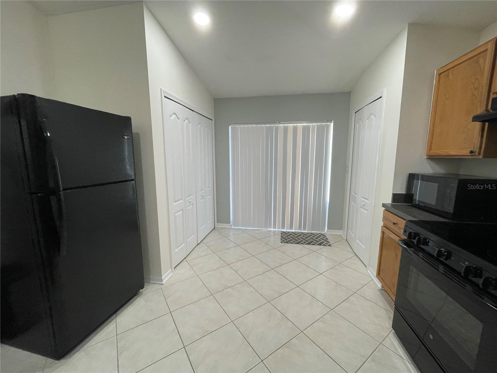 Image 7 of 23 For 8044 Canterbury Lake Boulevard