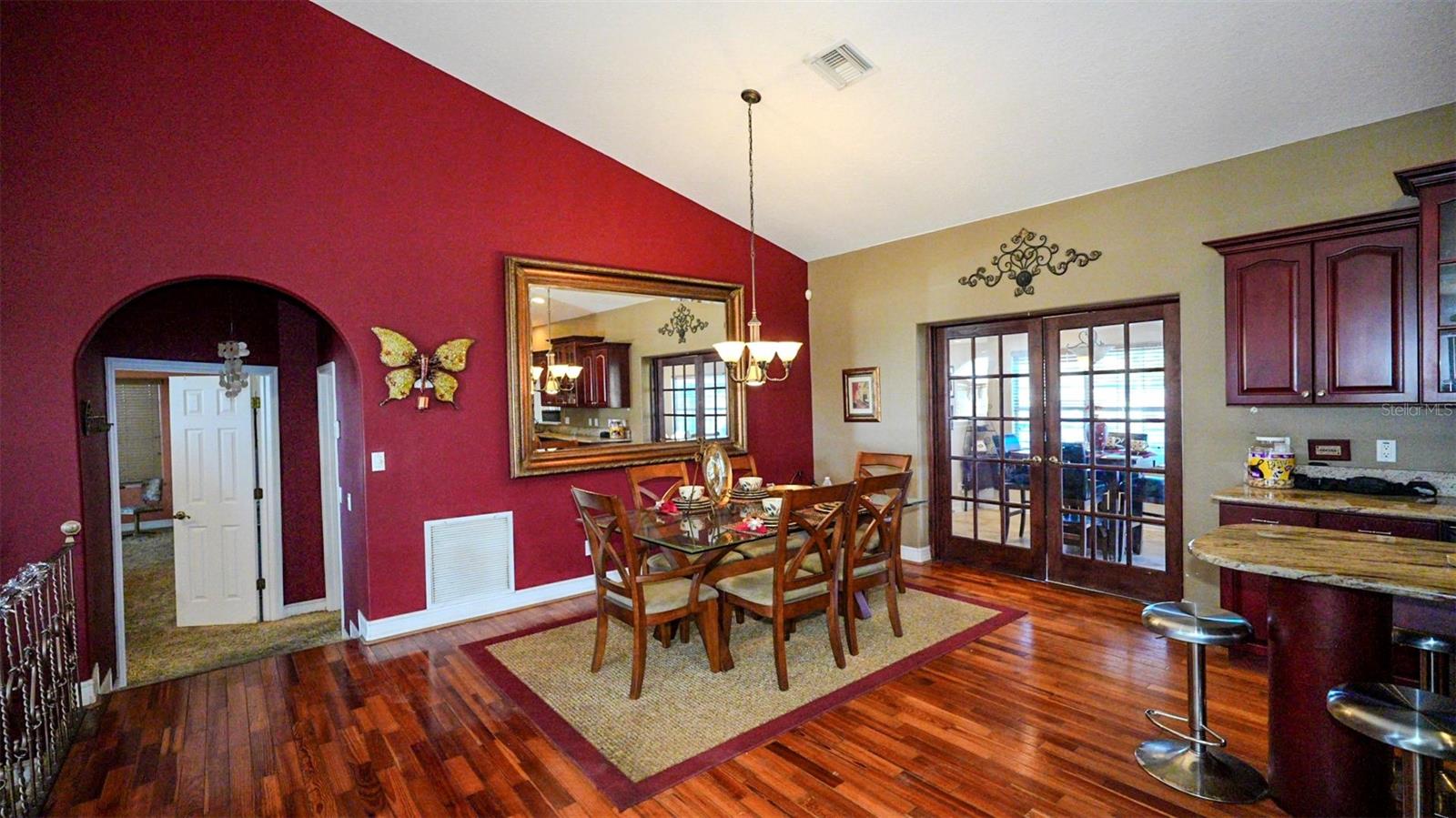 Image 16 of 47 For 14117 Boggy Creek Road