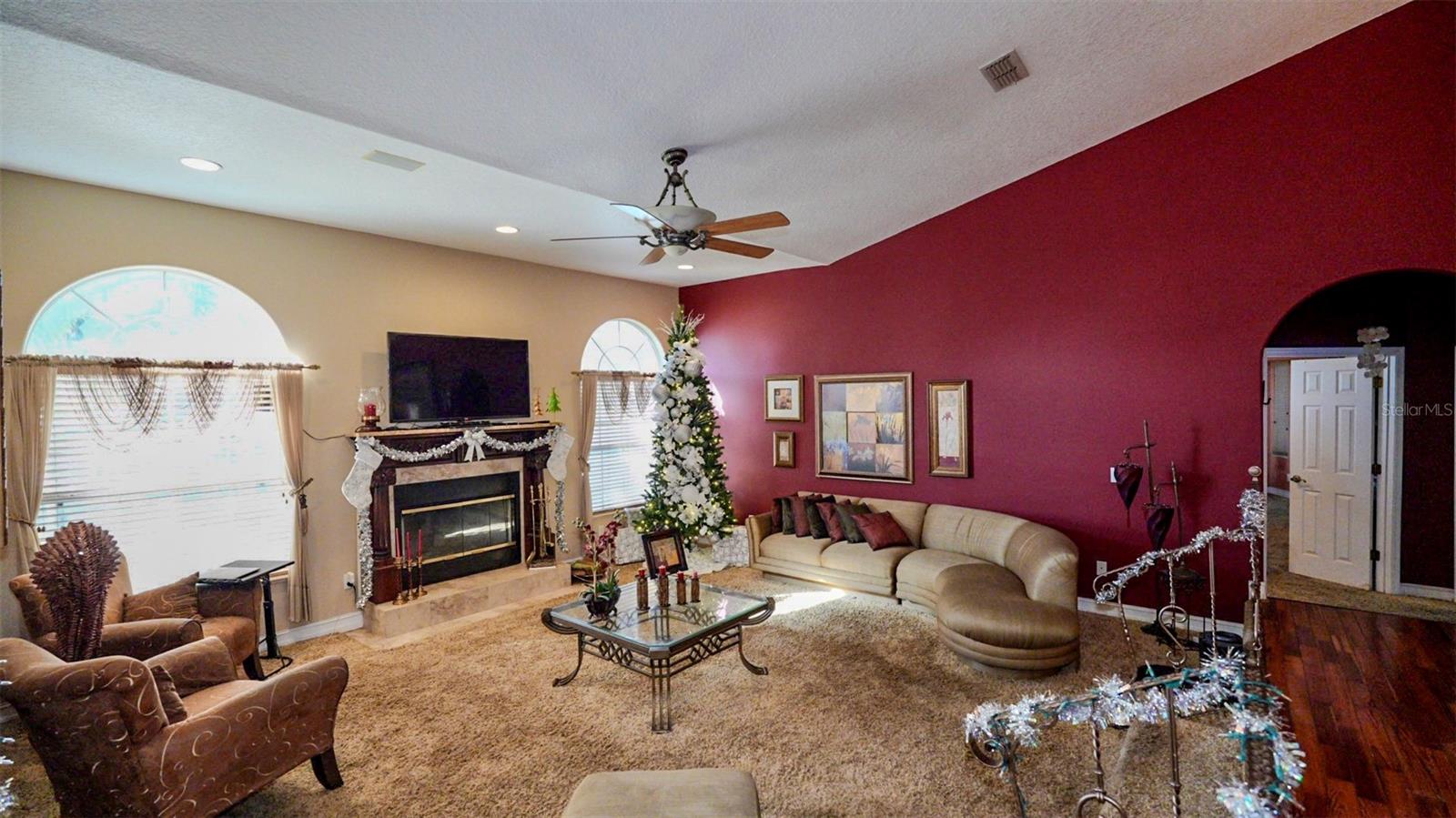 Image 17 of 47 For 14117 Boggy Creek Road